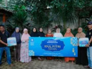 Kebersamaan di Bulan Suci: Neng Farah Bagikan Bingkisan Ramadhan untuk Relawan Kebersamaan di Bulan Suci: Neng Farah Bagikan Bingkisan Ramadhan untuk Relawan