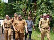 Tegas! Hari Pertama Kerja, Bupati Subang Sidak ke Bapenda: “Semua Harus Bayar Pajak!” Tegas! Hari Pertama Kerja, Bupati Subang Sidak ke Bapenda: "Semua Harus Bayar Pajak!"