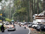 Lembang Macet Parah Saat Libur Lebaran, Sari Ater Diserbu Wisatawan Kemacetan Lembang