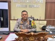 Polwan Polres Subang Siap Amankan Arus Balik di Tol Cipali Polwan Polres Subang amankan arus balik