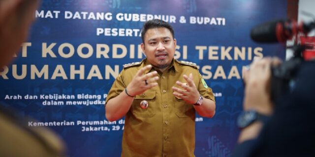 seragam gratis siswa Subang