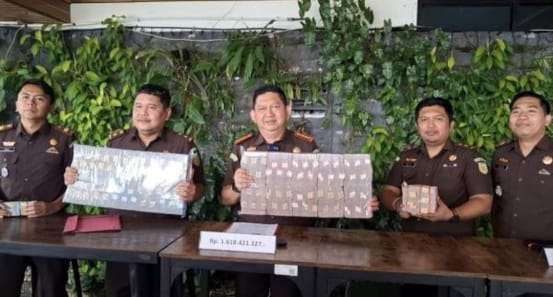 h0u5hdddaptsh6a Bupati Subang tanggapi aduan warga