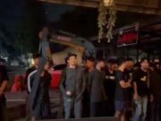 Demi Persikas Tak Dijual, Suporter Subang Aksi di Hadapan Gubernur Aksi suporter selamatkan Persikas Subang