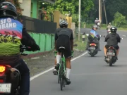 Tonggoh Brutal Cagak Ekspres: Saat Atlet Sepeda Subang Menyusuri Jalan Leucir nan Menantang! Tonggoh Brutal Cagak Ekspres Subang