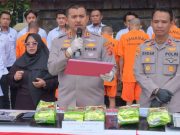 5 Kilo Sabu di Balik Daun Teh: Warisan Gemilang AKBP Ariek di Subang! AKBP Ariek Subang sabu 5 kilogram