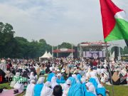Subang Menggema! Ribuan Warga Serukan Kemerdekaan Palestina dengan Air Mata dan Lagu Wali aksi solidaritas Palestina Subang