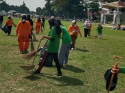 Subang Bersatu, Sampah Tersapu: Aksi Bela Palestina + Konser Amal + Pasukan Orange = Kombinasi Epik! Aksi Bela Palestina Subang