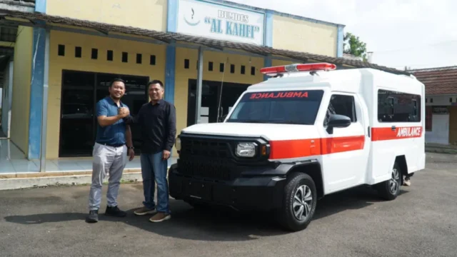 ambulan-dam-untuk-subang DAM serahkan ambulans ke BUMDes Sukasari