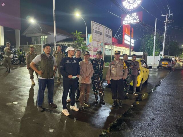 jam malam pelajar Jawa Barat