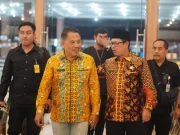 Kloter Terakhir Mendarat, Subang Berpesta! “Berangkat Utuh, Pulang Pun Utuh” Kepulangan Jemaah Haji Subang