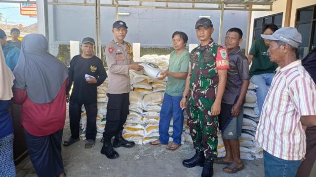 penyaluran bantuan beras Subang