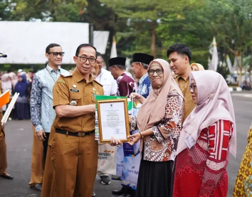 Haru dan Hormat: 162 ASN Subang Terima SK Purnabakti, Sekda Asep Tekankan Makna Pengabdian Sejati ASN purnabakti Subang