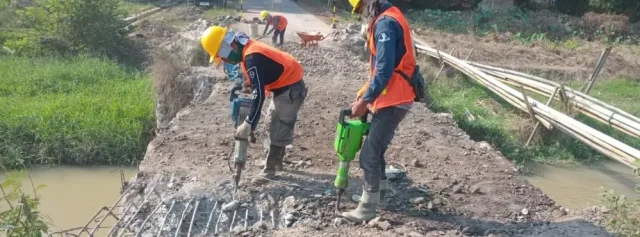 rehabilitasi Jembatan Mekarwangi Subang