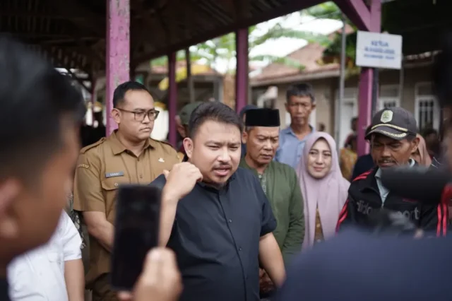 Bupati Subang hadiri takziah kecelakaan truk