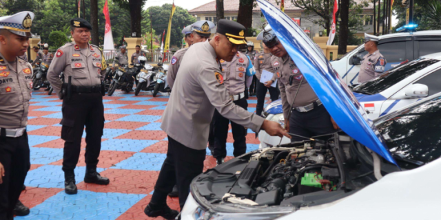 Pemeriksaan kendaraan dinas Polres Subang