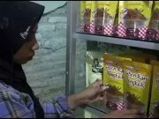 Dari Ikan “Tak Laku” Jadi Cuan: UMKM Wanita Subang Raup Omzet Puluhan Juta dari Tengkek UMKM wanita Subang ikan tengkek