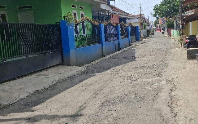 jalan rusak Subang