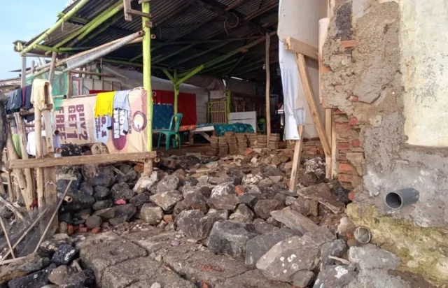 Pembangunan tanggul laut Patimban Subang