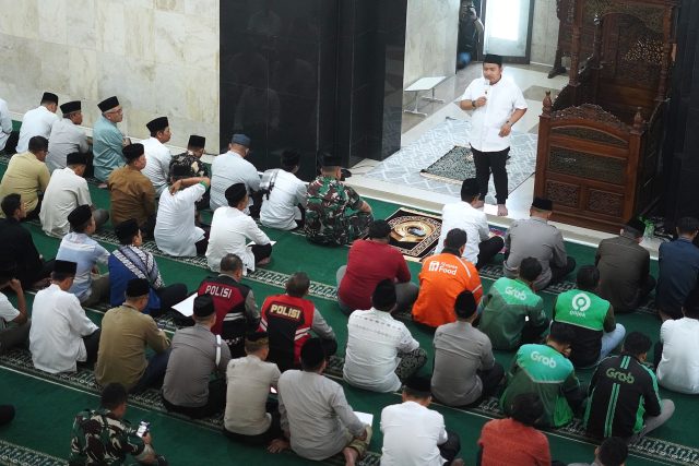 Shalat ghaib Subang untuk korban demo