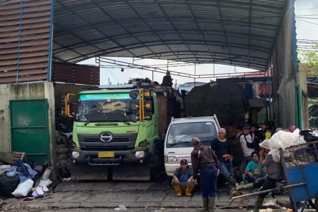 Krisis sampah Subang