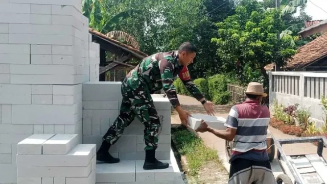 Karya bakti TNI Subang