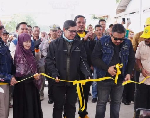 Jalan Mulus, Warga Kumpay Bersorak: “Janji Bupati Subang Bukan Isapan Jempol!” peresmian jalan Tambakmekar Kasomalang