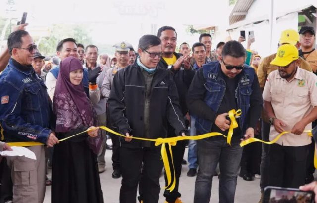 peresmian jalan Tambakmekar Kasomalang