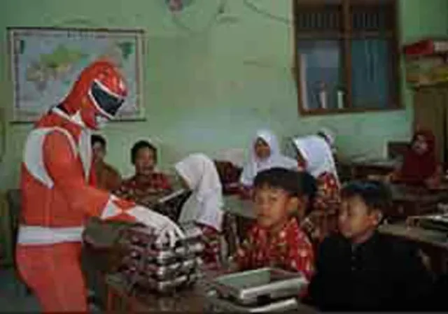 MBG Subang kostum power ranger