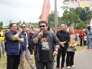 Kang Rey Ajak Warga Awasi Pembangunan saat Saba Desa Serangpanjang