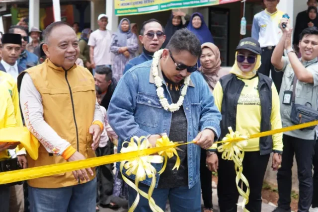 peresmian jalan Cimenteng