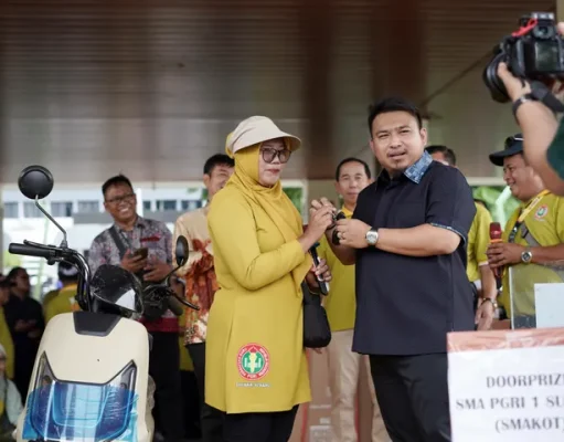 Elita Budiati Resmi Didapuk Jadi Bunda Guru Subang Paling Kece Elita Budiati