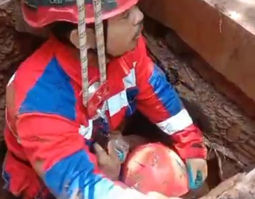 Niat Petik Daun Singkong, Kakek di Subang Terperosok ke Sumur Tua 20 Meter Kakek di Subang tercebur sumur tua