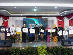 Bupati Reynaldy Serahkan Anugerah ASN Berprestasi Subang 2025 ASN berprestasi Kabupaten Subang 2025