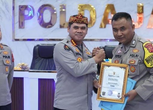 Bripka Toto Heryanto: Polisi “Hijau” dari Subang yang Bikin Pekarangan Jadi Duit Bripka Toto Heryanto