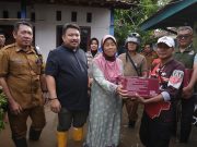 Bupati Subang Terjun ke Pantura, Pastikan Logistik dan Kesehatan Korban Banjir Terjamin Bupati Subang tinjau banjir