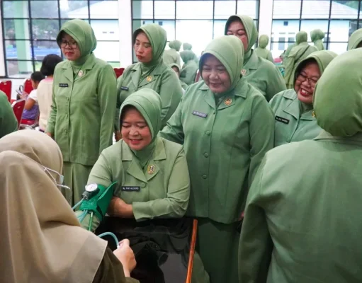 Sambut HUT ke-80 Persit, Kodim 0605 Subang Sumbangkan Darah untuk Kemanusiaan Donor darah Kodim Subang