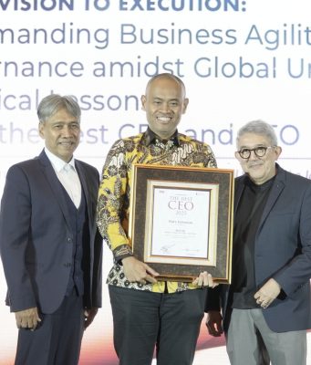 Direktur Utama PT Dahana Hary Irmawan Raih Penghargaan The Best CEO 2025 Direktur Utama PT Dahana