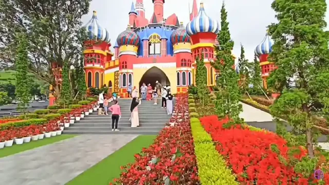 Konsep-dan-Desain-dari-Florawisata-DCastello Review Florawisata D'Castello di 2026, Mau Berkunjung?