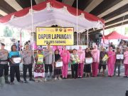 Polres Subang dan Bhayangkari Gerak Cepat, Dirikan Dapur Lapangan hingga Cek Kesehatan Korban Banjir Pamanukan Polres Subang tanggap banjir