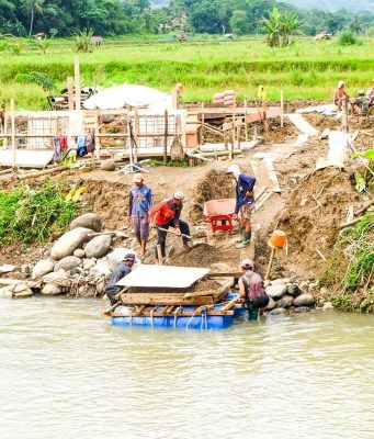 Warga Sukahurip Subang Segera Miliki Jembatan Gantung Garuda.