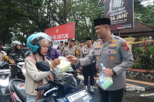 IMG-20260302-WA0038-scaled pembagian takjil