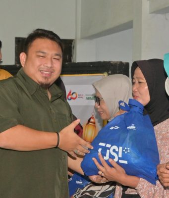 Bingkisan Lebaran PT Dahana: Pererat Silaturahmi dengan 1.500 Warga Subang Bingkisan Lebaran PT Dahana