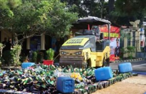 Pemusnahan Miras Polres Subang: Ciptakan Keamanan Jelang Lebaran 2026 Pemusnahan Miras Polres Subang