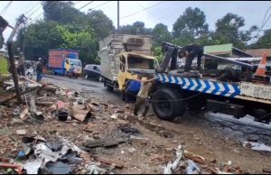 Kecelakaan Truk di Subang: Truk Telur Tabrak Warung, Satu Orang Tewas Kecelakaan Truk di Subang