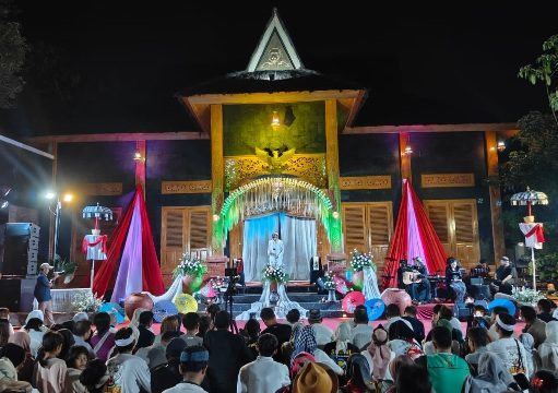 Lembur Pakuan, Lorong Sejarah Rekaan Dedi Mulyadi yang Kini Menjadi Destinasi Wisata Lembur Pakuan Subang Buatan Dedi Mulyadi