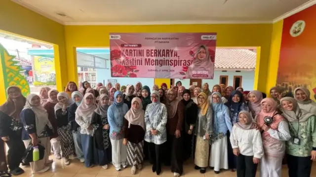 Hari Kartini PT Dahana