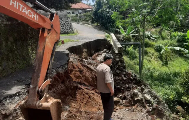 Longsor Jalancagak Subang