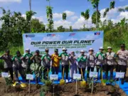 Aksi KAI Go Green di Subang: Tanam Ribuan Pohon Produktif Program KAI Go Green