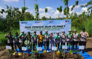 Aksi KAI Go Green di Subang: Tanam Ribuan Pohon Produktif Program KAI Go Green