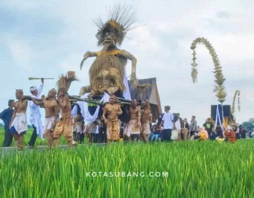 Meriahnya Tradisi Ngarak Budak Sunat di Lembur Pakuan Subang Tradisi Ngarak Budak Sunat